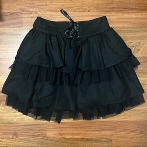 Hot Topic Goth Lace-Up Skirt in Black